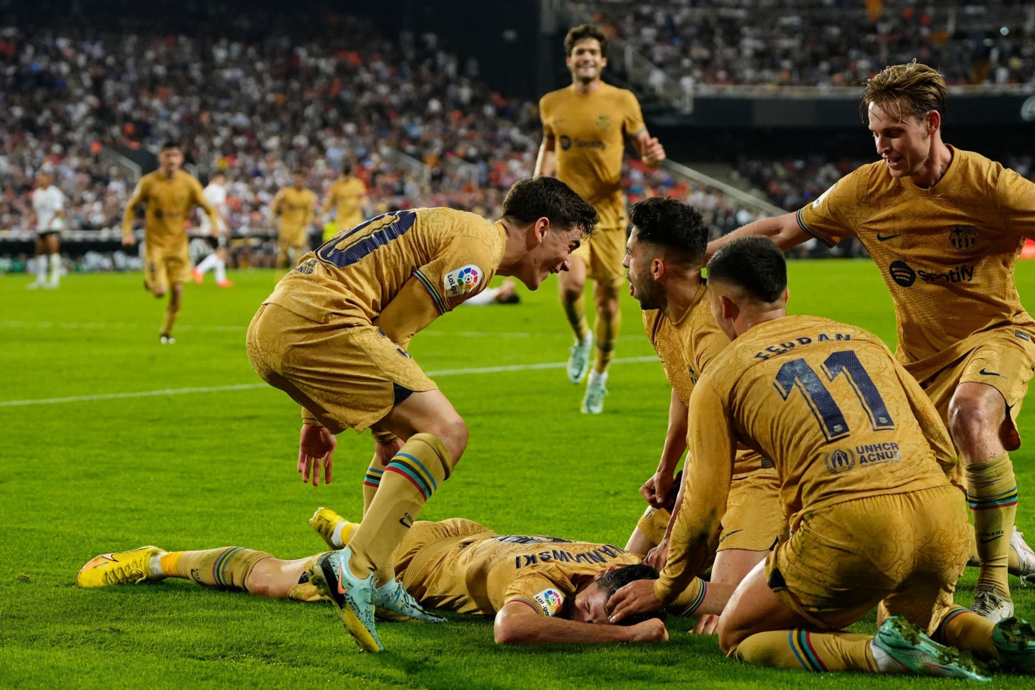 九游体育下载-sp关羽t0阵容震慑枪